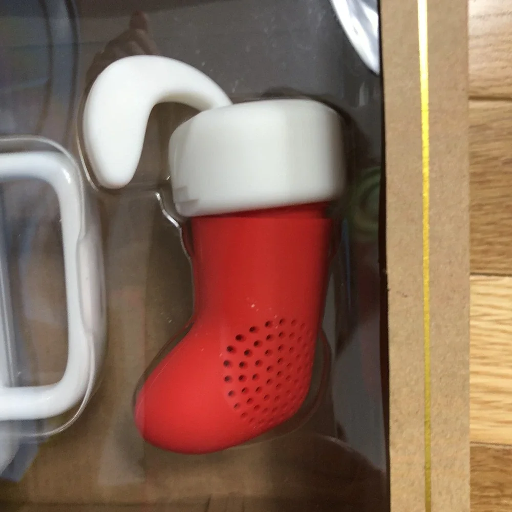 twelveNYC Christmas Stocking Tea‎ Infuser Kit White Mug Silicone Infuser NEW